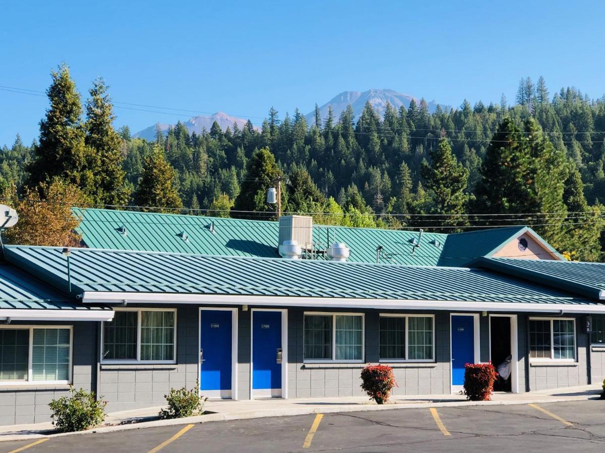 Pine Needles Inn Маунт-Шаста Экстерьер фото