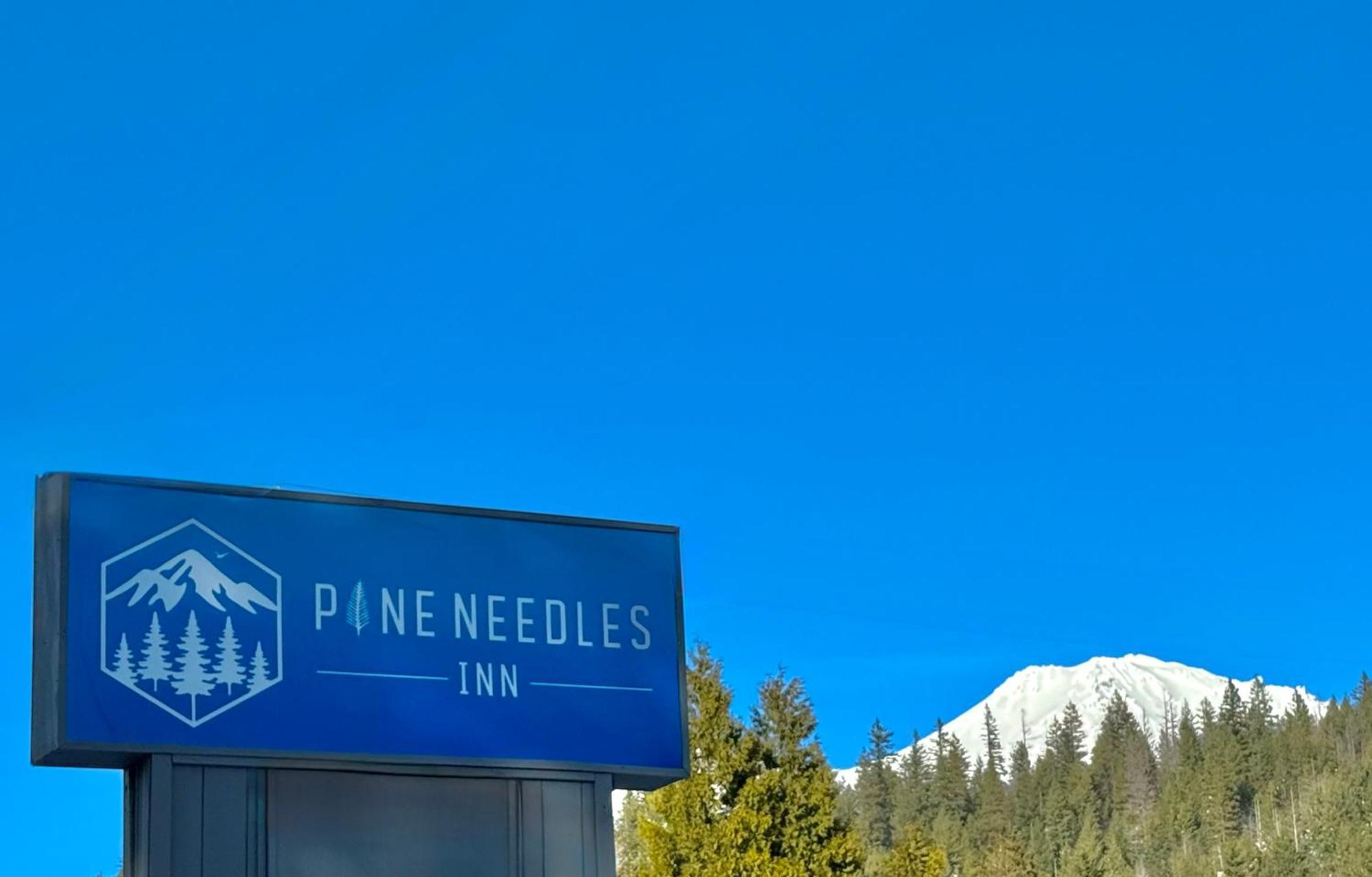 Pine Needles Inn Маунт-Шаста Экстерьер фото